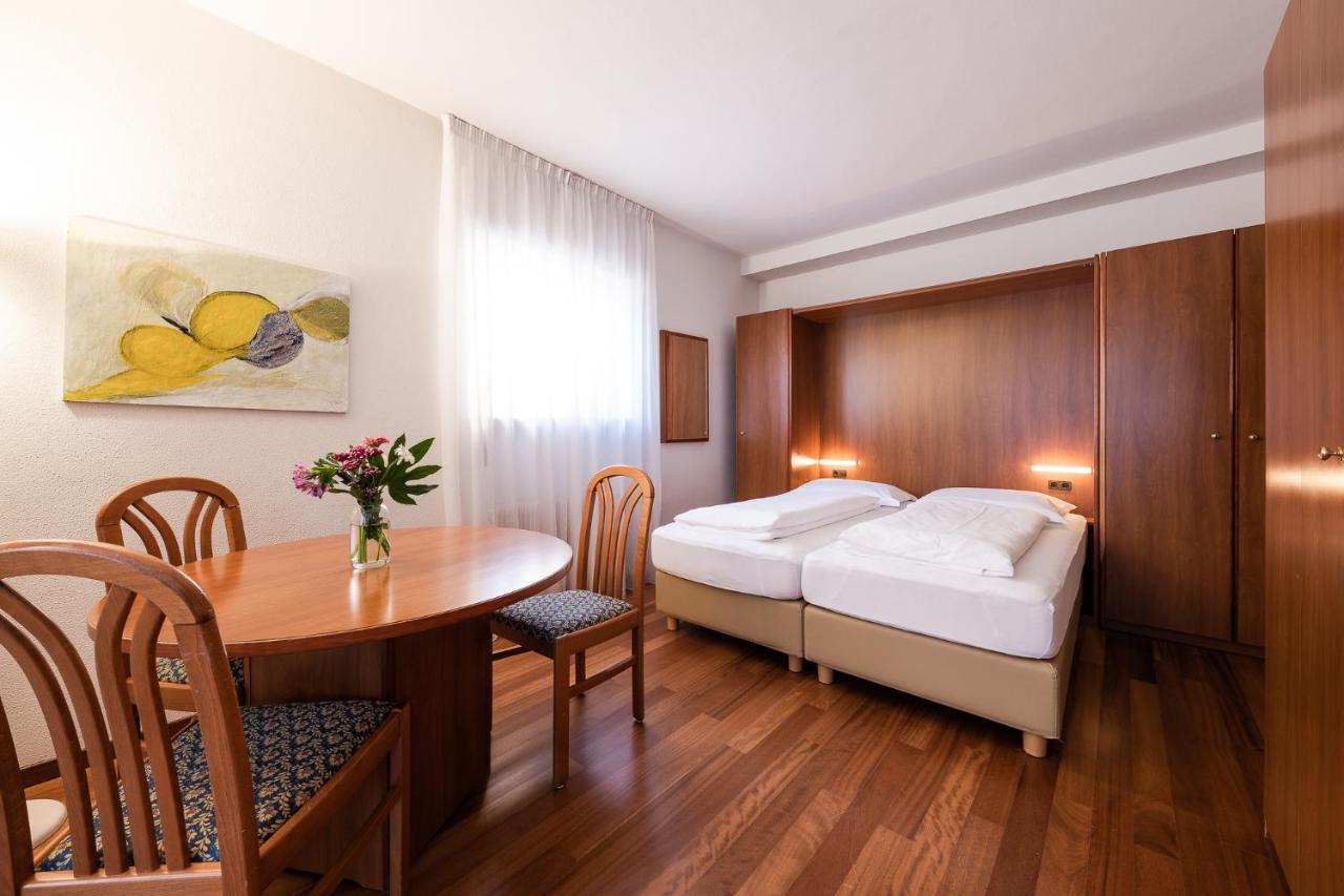 Residence Desiree Classic & Design Мерано Екстер'єр фото